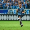 Em rede social, Maicon publica mensagem de despedida ao Grêmio