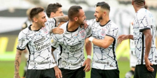 Empolgou? Gol de Renato Augusto com assistência de Giuliano anima torcedores do Corinthians na web