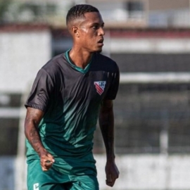 Emprestado pelo Joinville, lateral André Rosa comenta caminhada do Atlético Catarinense no estadual