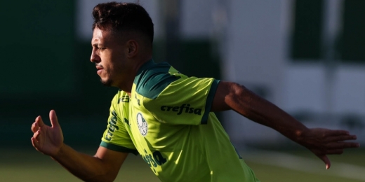Escalação do Palmeiras: Gabriel Menino volta a treinar e Verdão finaliza preparação para Liberta