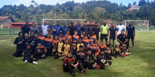 Evento no CFA para a base do São Paulo reúne escolas de goleiro de todo o Brasil