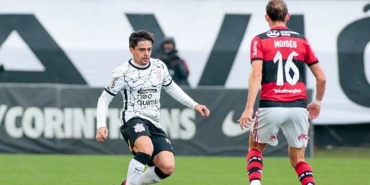 Fagner, do Corinthians, lamenta tentativa do Flamengo de volta do público: 'Tem que ser para todos'