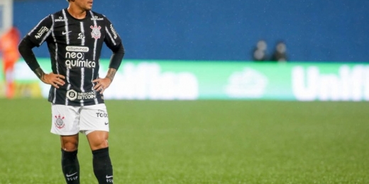 Fagner lamenta empate do Corinthians na Copa do Brasil: 'Sentimento não é dos melhores'