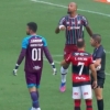 Felipe Melo, do Fluminense, provoca Diego, do Flamengo, em confusão: ‘Você é meu vice’