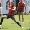 Flamengo: em recuperação após procedimento cirúrgico, Thiago Maia realiza trabalhos no campo