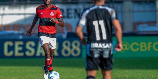 Flamengo empresta zagueiro para Sampaio Corrêa, da Série B