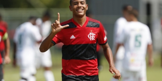 Flamengo goleia Portuguesa por 7 a 0 na Taça Guanabara sub-15; equipe sub-17 também vence
