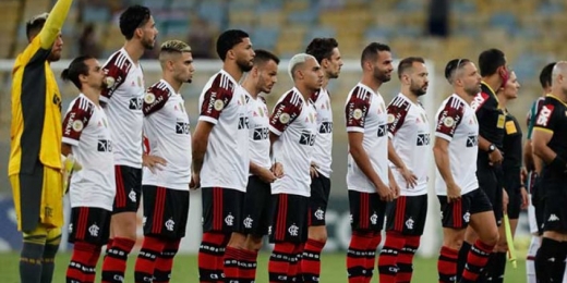 Flamengo perde mais da metade dos jogos e tem 33% de aproveitamento em clássicos na temporada