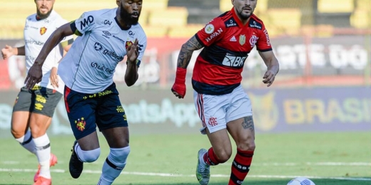 Flamengo vence o Sport sem 'forçar' e encosta de vez no G-4 do Brasileiro