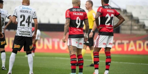 Flamengo x Corinthians: prováveis times, desfalques e onde assistir