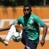 Fora dos planos do Palmeiras, Borja se aproxima de ida ao Grêmio