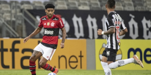 Fora dos trilhos no Brasileiro, Flamengo vê desafio aumentar na Libertadores sem uma zaga segura