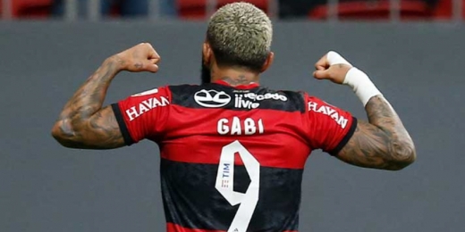 Gabigol entra no top 5 dos artilheiros brasileiros na Libertadores
