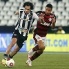Gabigol fará duelo particular com dupla do Vasco em busca da sétima artilharia pelo Flamengo