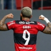 Gabigol mantém ‘discurso modesto’ após Flamengo golear o Olimpia: ‘Seguimos com os pés no chão’