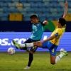 Gabigol vira alvo de piadas nas redes sociais ao passar em branco pela Seleção Brasileira contra o Equador
