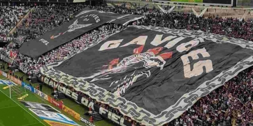 Gaviões envia recado a jogadores do Corinthians antes do último jogo em casa: 'A gente acredita nesse elenco'