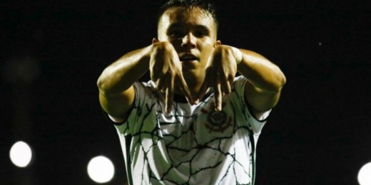 Giovane lamenta eliminação do Corinthians na Copa São Paulo: 'Nunca faltou raça'