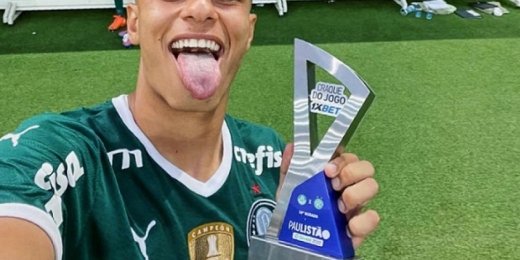 Giovani celebra chance como titular no ataque do Palmeiras: 'Se precisar, estou preparado'