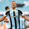 Grêmio faz primeiro tempo perfeito, vence o RB Bragantino e ainda sonha com permanência na Série A