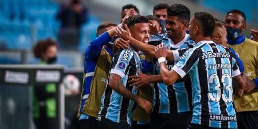 Grêmio vence Lanús, mantém 100% e encaminha classificação na Sul-Americana