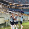 Grêmio vence o Guarany de Bagé, mantém invencibilidade e assume a liderança do Campeonato Gaúcho