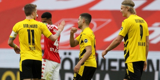 Haaland passa em branco, mas Borussia Dortmund vence o Mainz 05 e garante vaga na Champions League