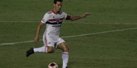 Hernanes explica saída do São Paulo: 'Quero voltar a jogar futebol'