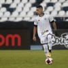 Hugo, do Botafogo, testa positivo para a Covid-19; jogador está assintomático e passa bem