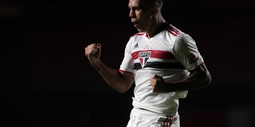 Igor Vinicius fala sobre Daniel Alves: 'Aprendo com ele todos os dias'