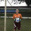 Isabella Condorelli, goleira da equipe sub-18 do Fluminense, se recupera de lesão e retorna aos treinamentos