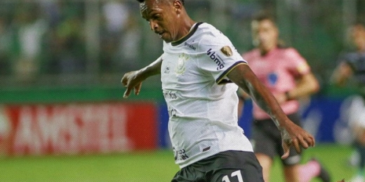 Jô agradece confiança de Vítor Pereira para retomar forma no Corinthians: 'Continuar com a cabeça boa'