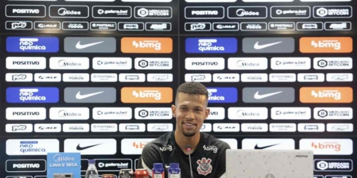 João Victor acredita que substituto de Gil dará conta do recado pelo Corinthians contra o Atlético-GO