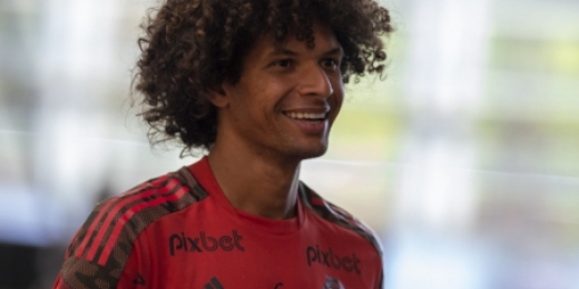 Jogador mais longevo do elenco do Flamengo, Willian Arão vai superar mais um ídolo na decisão do Carioca