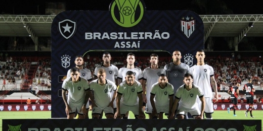 Jogadores do Botafogo têm novos contratos registrados na CBF; entenda