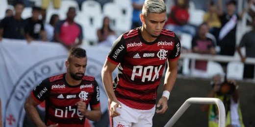 Jogadores do Flamengo demonstram apoio a Andreas Pereira após clássico contra o Vasco: 'Vamos juntos'