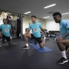 Jogadores se dividem entre trabalho com bola e regenerativo no 1º dia de treinos da Seleção Brasileira