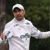 Jorge treina com elenco, e Palmeiras segue preparação para enfrentar o Flamengo