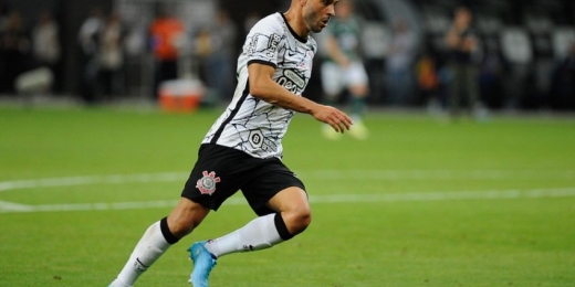 Júnior Moraes não empolga em seu início pelo Corinthians