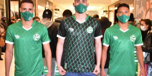 Juventude anuncia novo uniforme três em homenagem a força do estádio Alfredo Jaconi para o clube