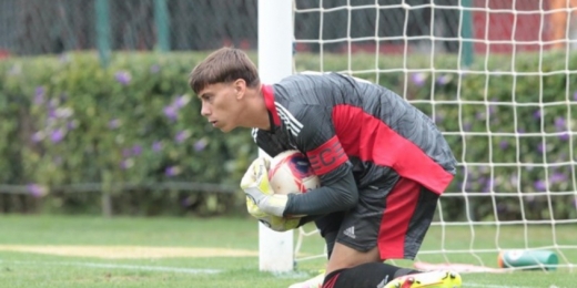 Leandro projeta futuro da temporada do sub-17 do São Paulo: 'O ano não acabou'