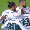 Léo Gamalho marca, Coritiba bate o Vila Nova e dispara na liderança da Série B