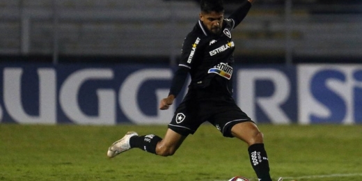 Líder de assistências do Cariocão, Daniel Borges analisa início de 2022 no Botafogo: 'Me sinto no auge'