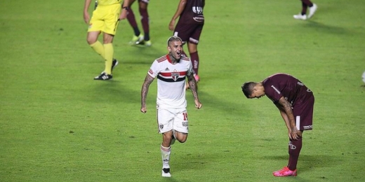 Liziero treina no São Paulo e deve voltar ao time contra o Atlético-MG