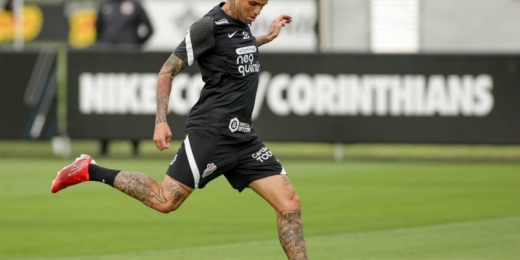 Luan volta a ser titular pelo Corinthians após 89 dias, quando time venceu a última fora de casa