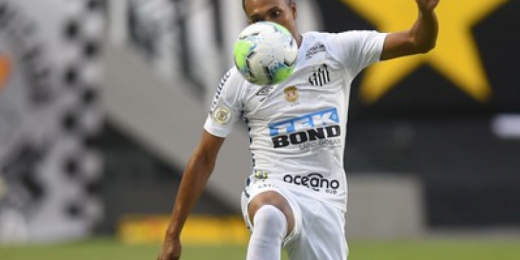 Lucas Braga sobre renovação com o Santos: 'Minha vontade é ficar'