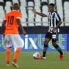 Lucas Mezenga celebra nova chance na vitória do Botafogo no Carioca: ‘Venho trabalhando firme e forte’