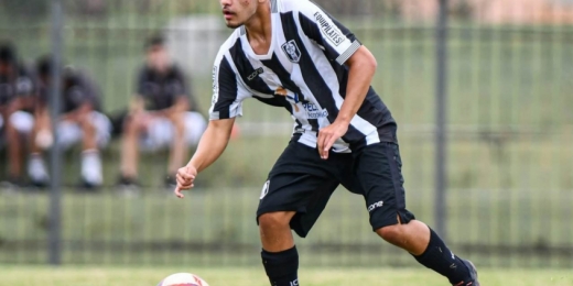 Lucas Taba comemora boa fase do Resende no Carioca sub-17 e destaca: 'Só me preocupo em ajudar o time'