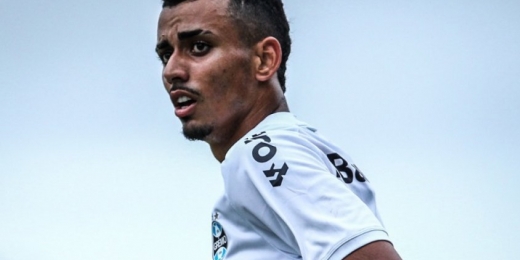 Lustosa, do Grêmio, comenta chegada por empréstimo ao São Luiz
