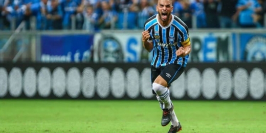 Maicon se despede do Grêmio: 'É a minha casa'